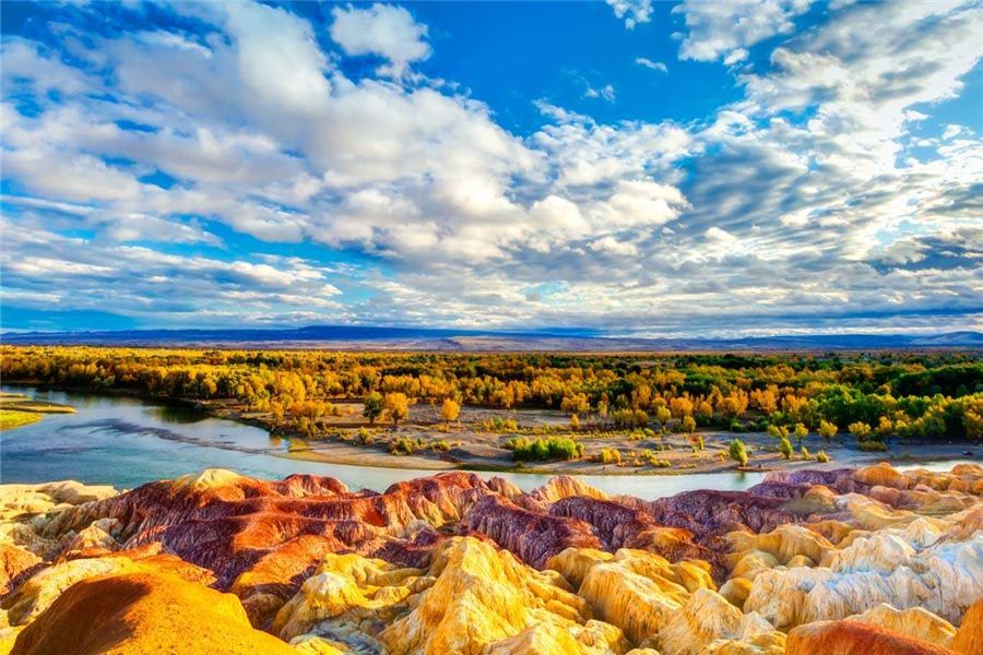 新疆,神秘美丽的土地,令人心驰神往的火焰之地