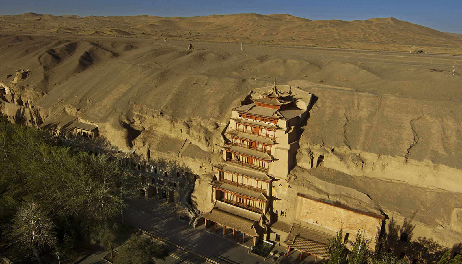 丝绸之路甘肃之旅，穿越历史，感受丝路魅力🌟🏞️